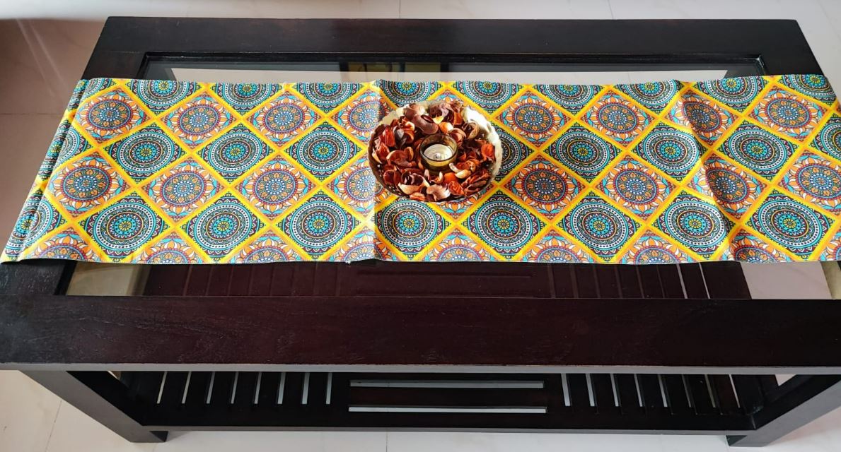 Multicoloured Contemporary Mandala Silk Table Runner (L-48in, W-12in)