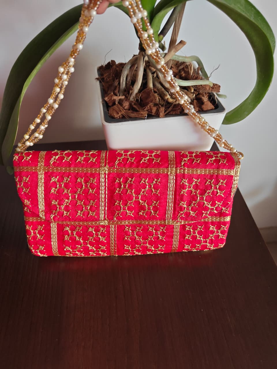 Designer Red Clutch Gift Bags | Handcrafted Potli Bags | Buy Party favors party favors