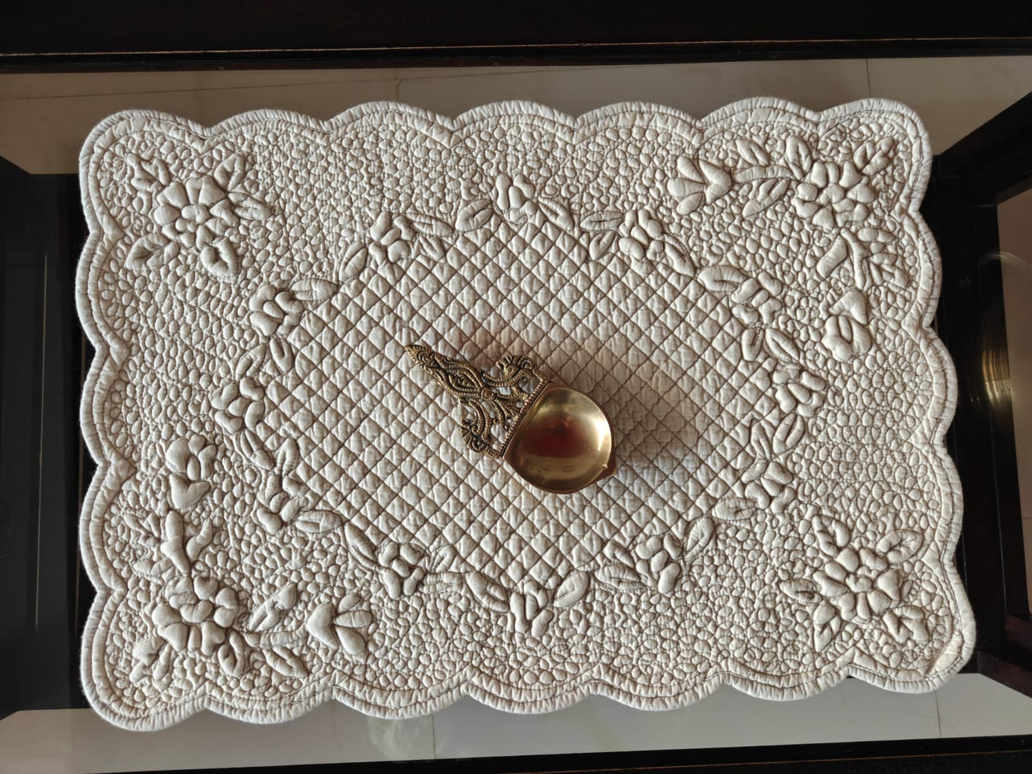 Beige Trapunto Quilted Cotton Rectangular Reversible Focal Table Placemat