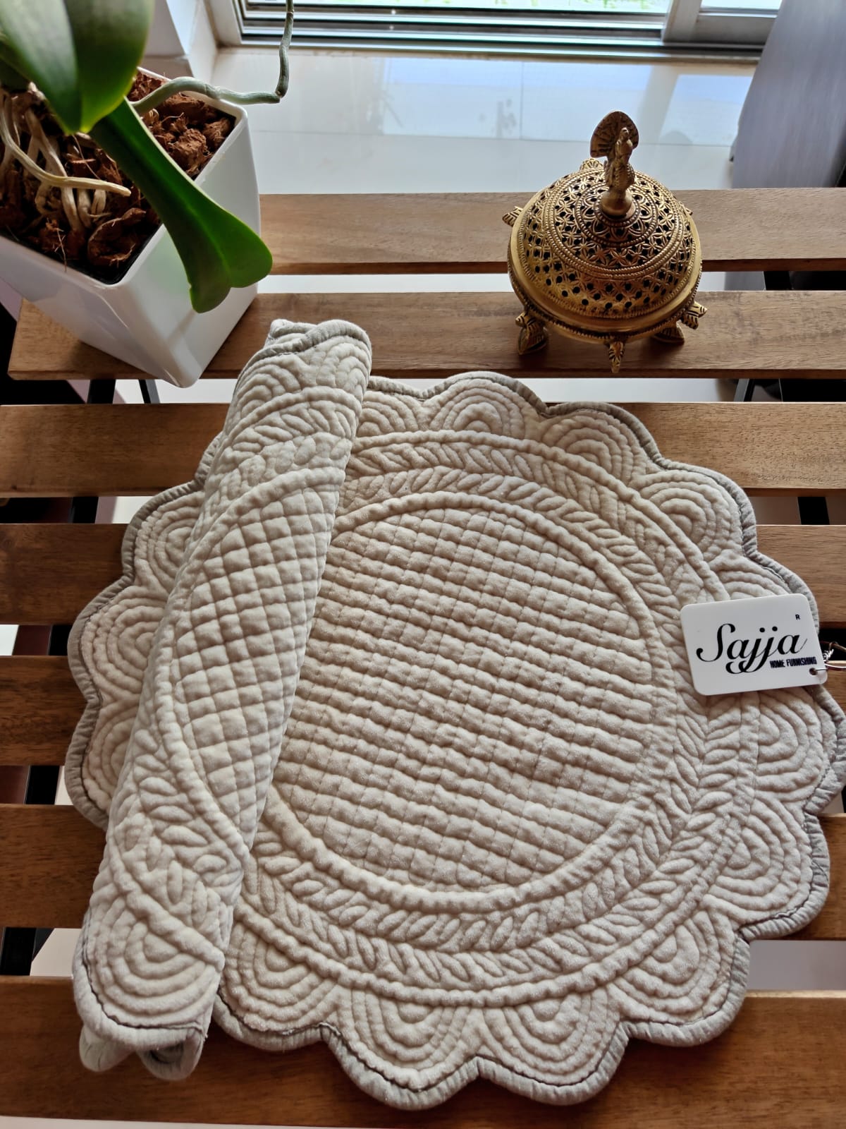 Velvet Ivory Patta Floral Hand Quilted Round Cotton Table Fabric Placemat Pair