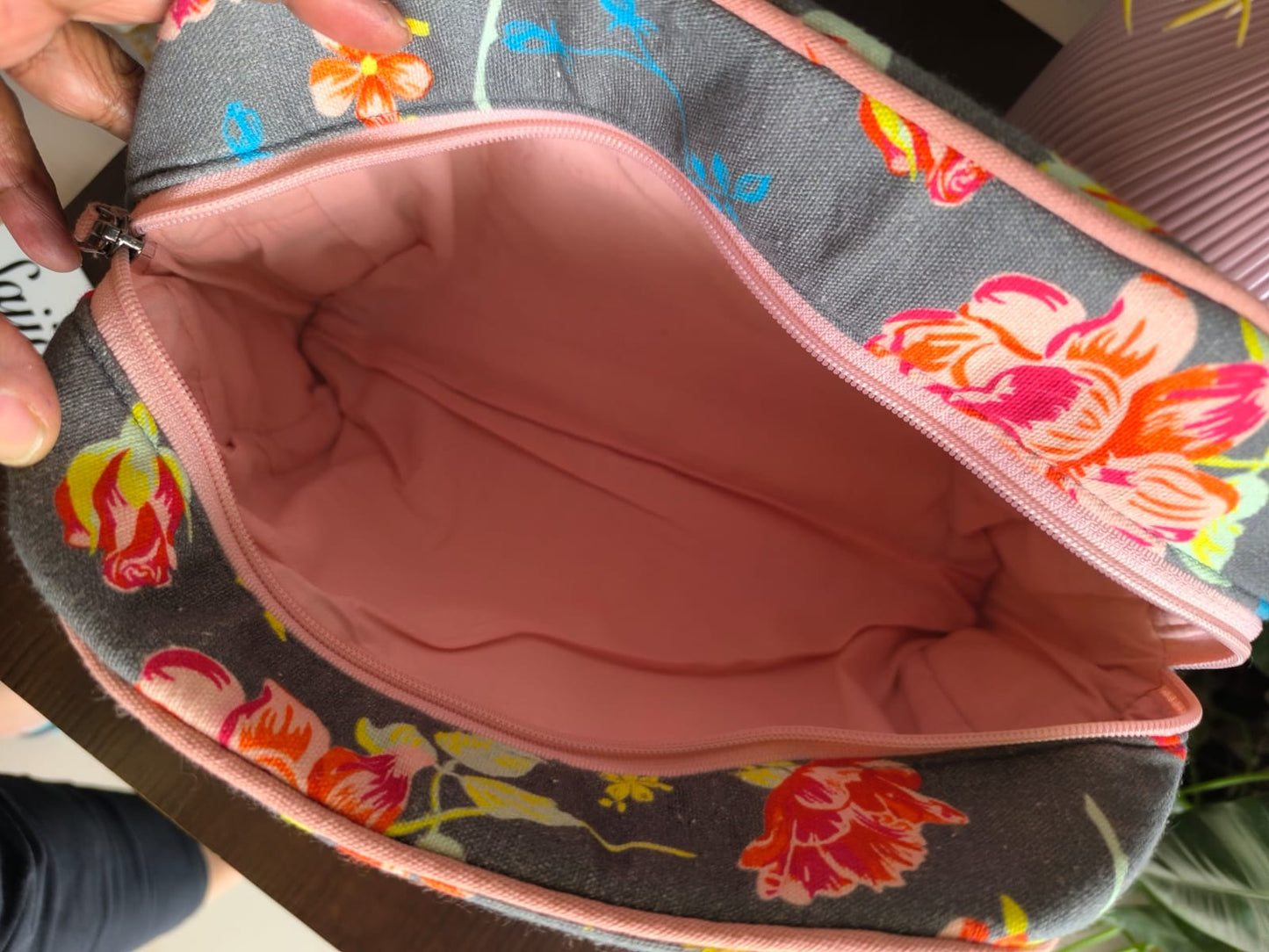 Big Cosmetics Duggal Bag Made for export With beautiful edges