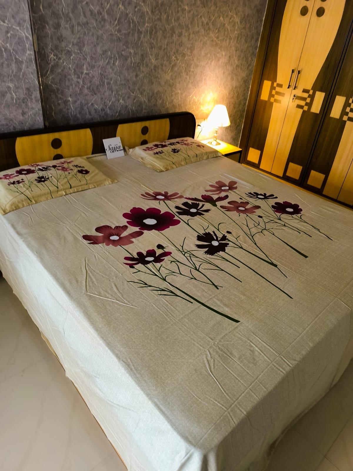 Designer Yellow Beige Floral Elegance Collection Cotton Double Bed King Bedsheet 9f x 9f
