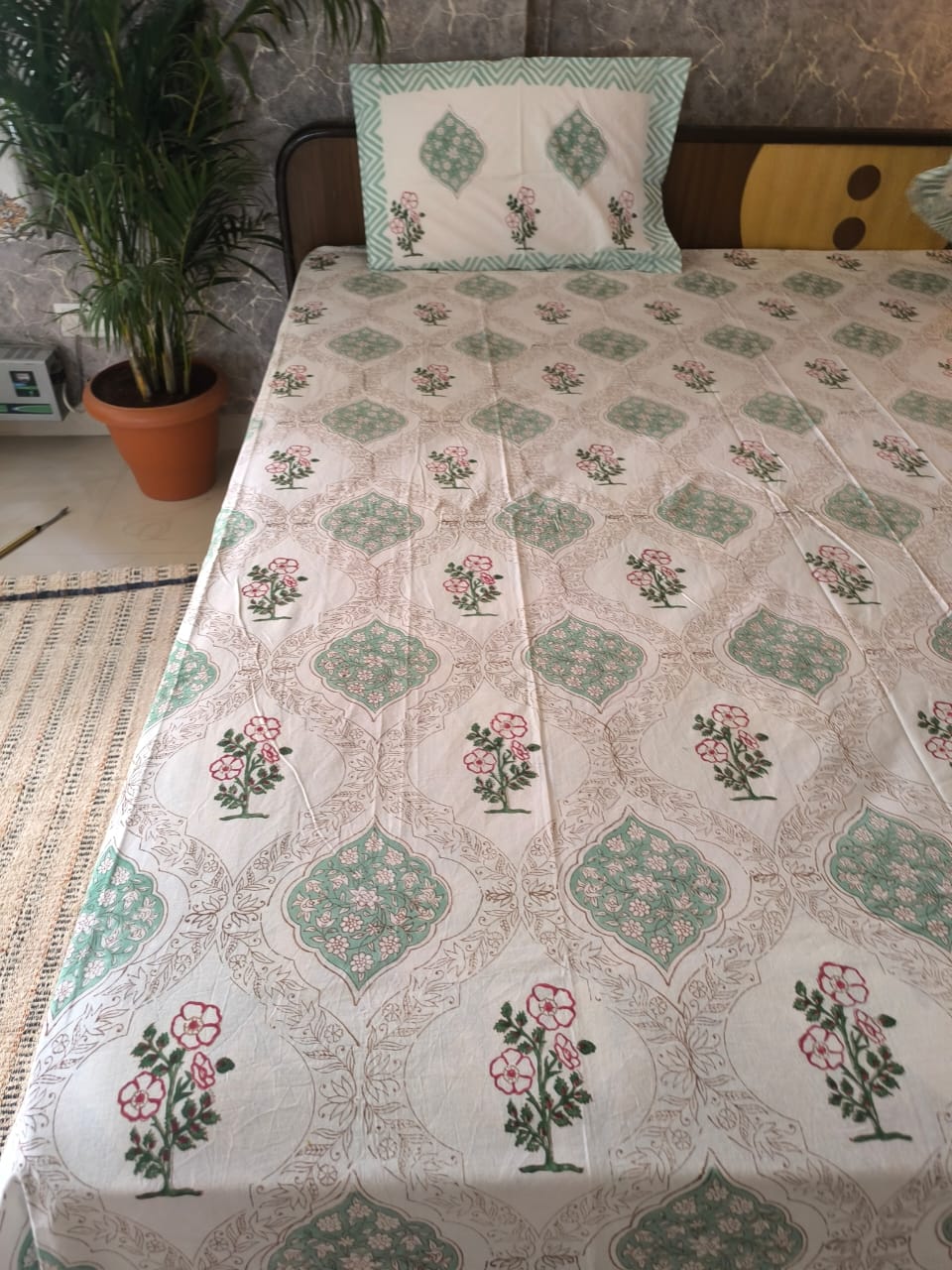 Vintage Hand block Green Pookalam Floral Cotton Double Bedsheet King 9 feet x 9 feet