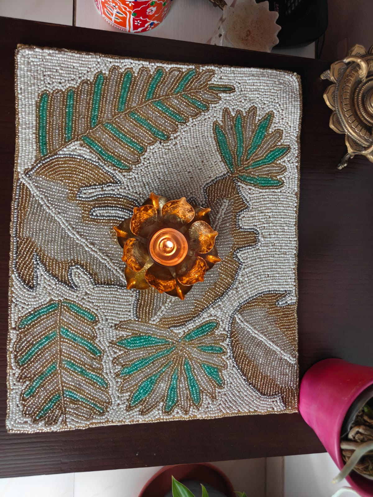 Elegant Leaves Beaded Pearls Table Placemat