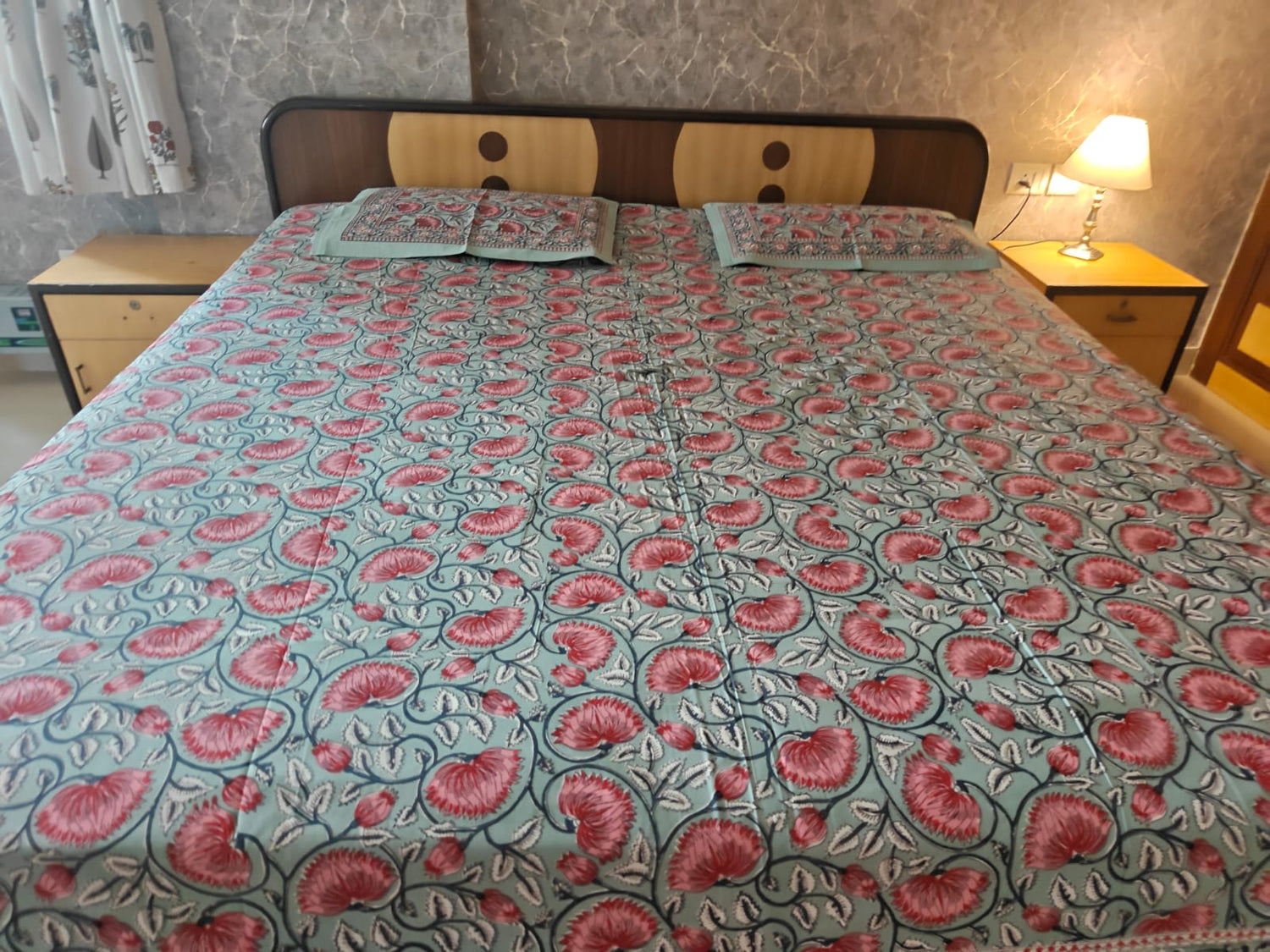 Heritage Vintage Ash Pink Cotton Floral Double Bedsheet King (9 feet x 9 feet)