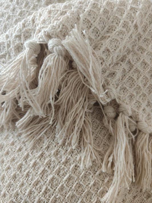 Premium Solid Waffle Yarn Woven Throws with Tassels Off white