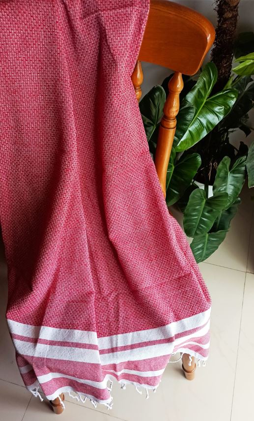 Absorbent Weaved Tasseled Turkish Organic Cotton Bath Towel Red