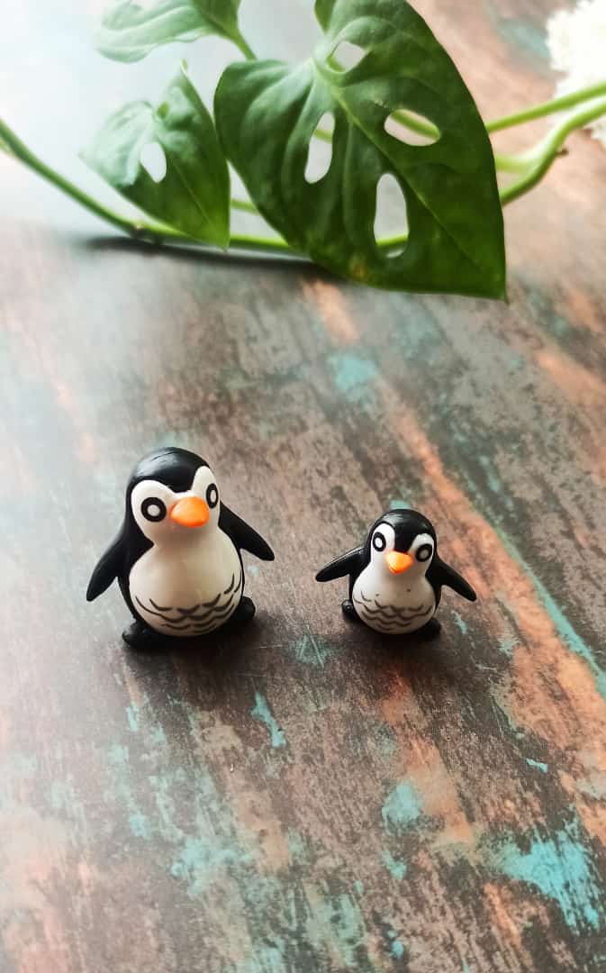 Mom n baby pair of penguin Set of 2- Sajja Garden Nursery