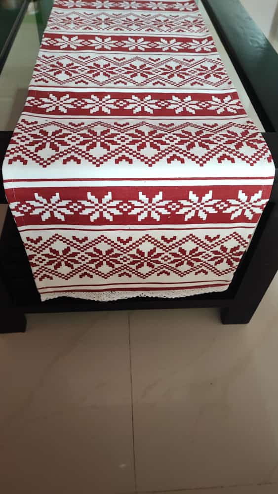 Table Runners, Red Classic Snowflake Pattern Cotton  |  Microwave Cover | Dining Table Linen Collection