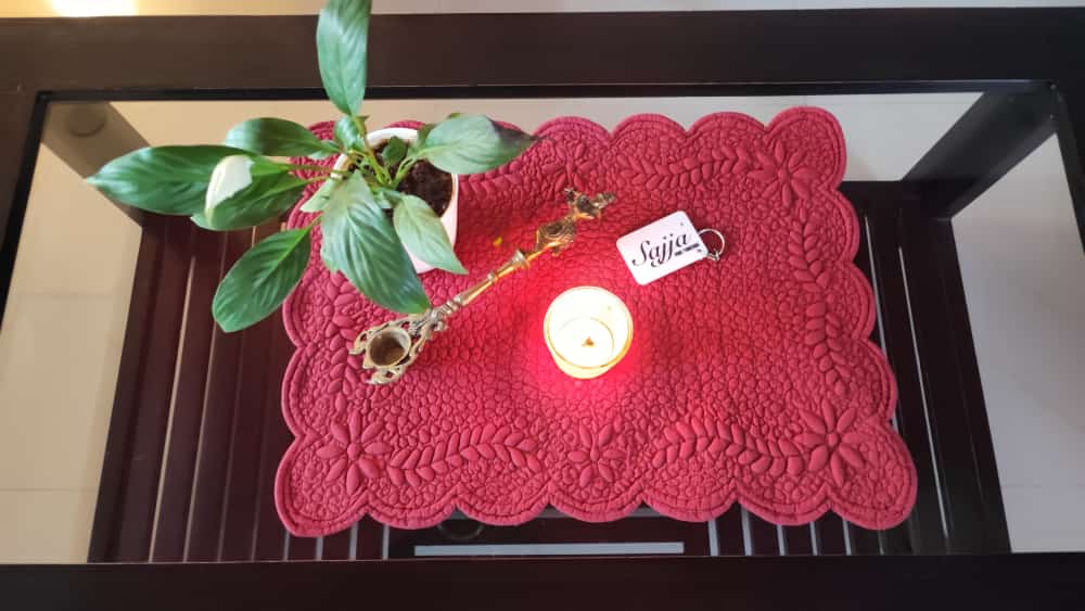 Red Quilted Cotton Table Placemat Scalloped Edges