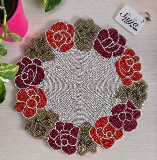 Elegant Garden Of Roses Round Beads Table Mat