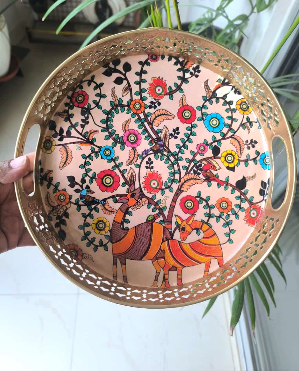 जंगल जंगल ढूंढ रहा है मृग अपनी कस्तूरी को | Pichwai Deer Decorative Tray Big Tray 10 x10 inches