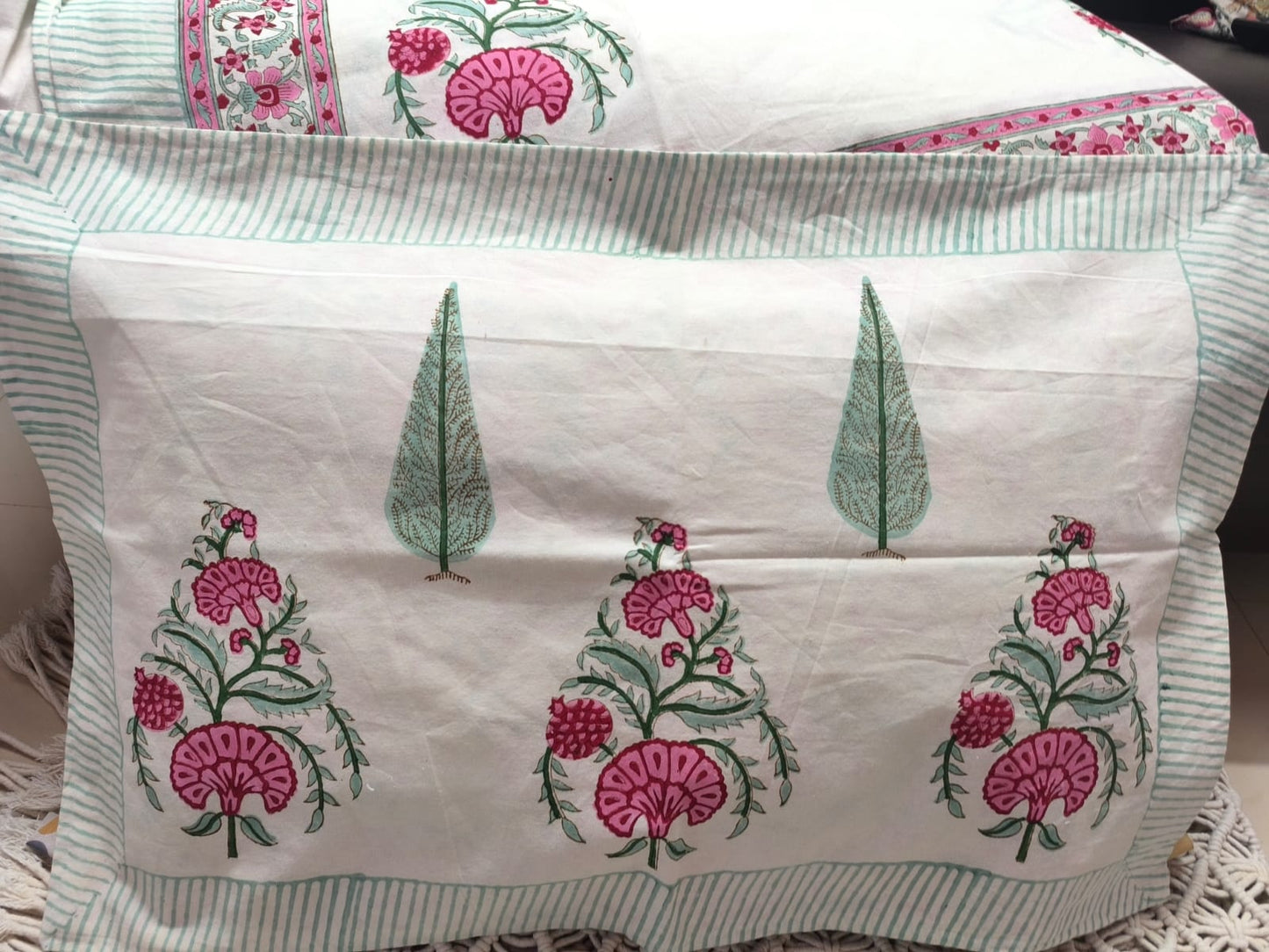 Vintage Royal Handblock Pink White Pure Cotton Double Bedsheet King (9 feet x 9 feet)