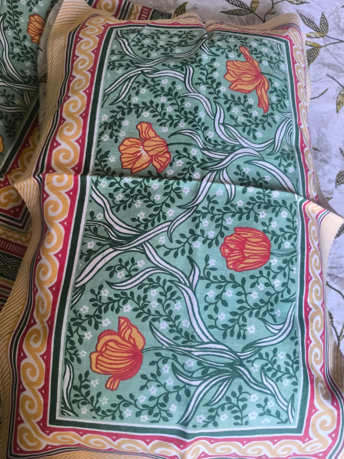 Pure Cotton Hand block Floral Motif Green Kamal Single Bedsheet (60x 90in)