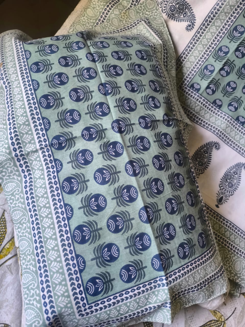 Handblock Print Pure Cotton Blue Mughal Butta Single Bedsheet (60 x 90in)