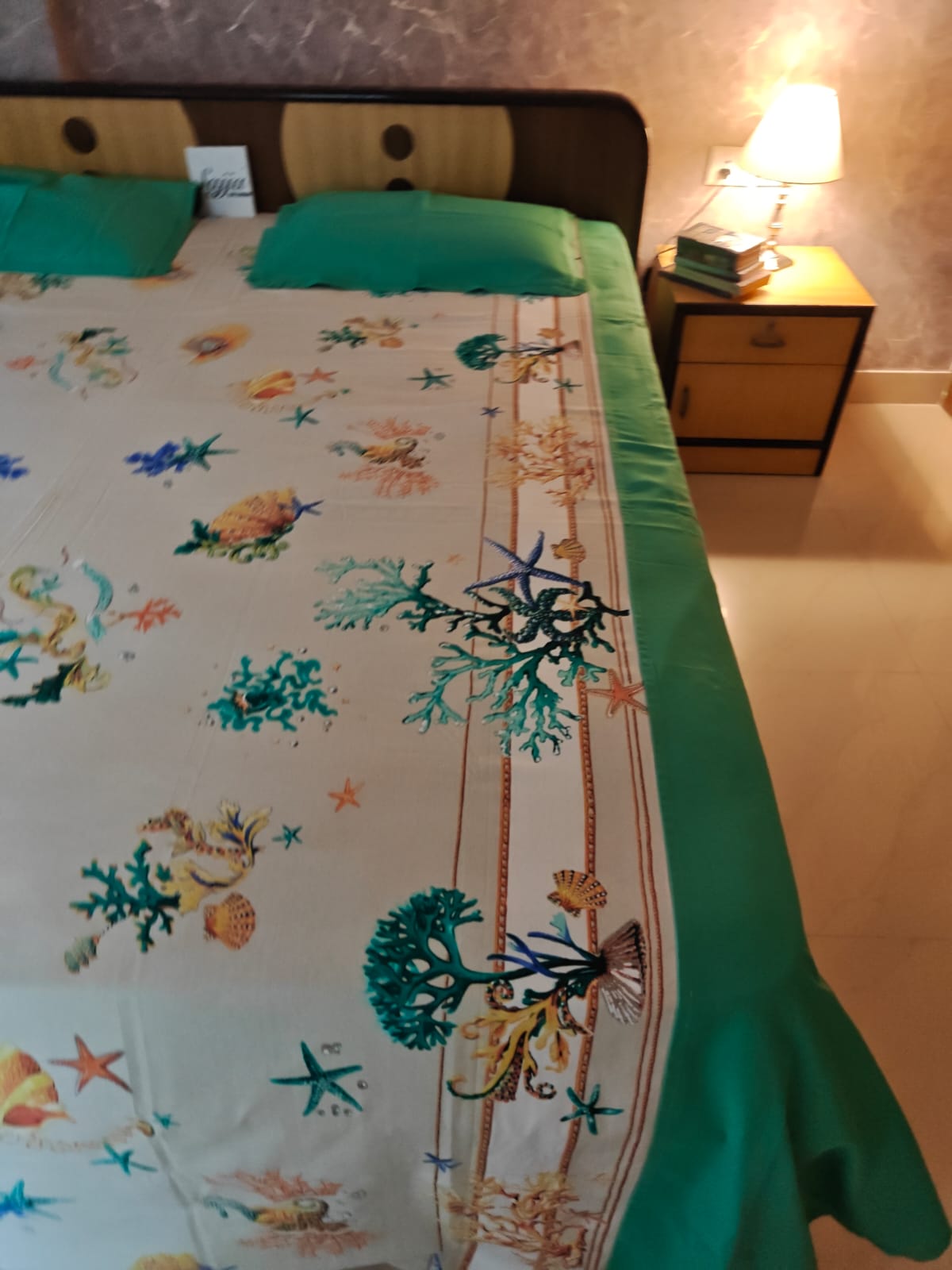 Thick Cotton Teal Green Coral Print King Size With Solid Border Double Bedcover with 2 Pillow Covers (100*108) Inch