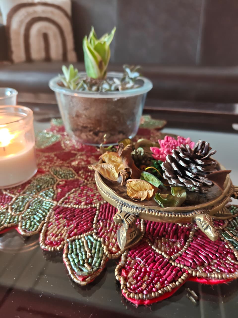 Designer Regal Handcrafted Floral Poinsettia Beaded Glass Placemat Table Mat