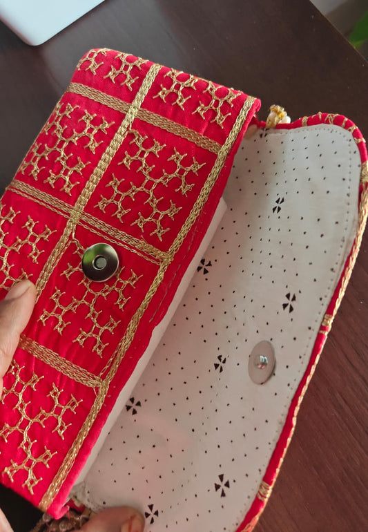 Designer Red Clutch Gift Bags | Handcrafted Potli Bags | Buy Party favors party favors