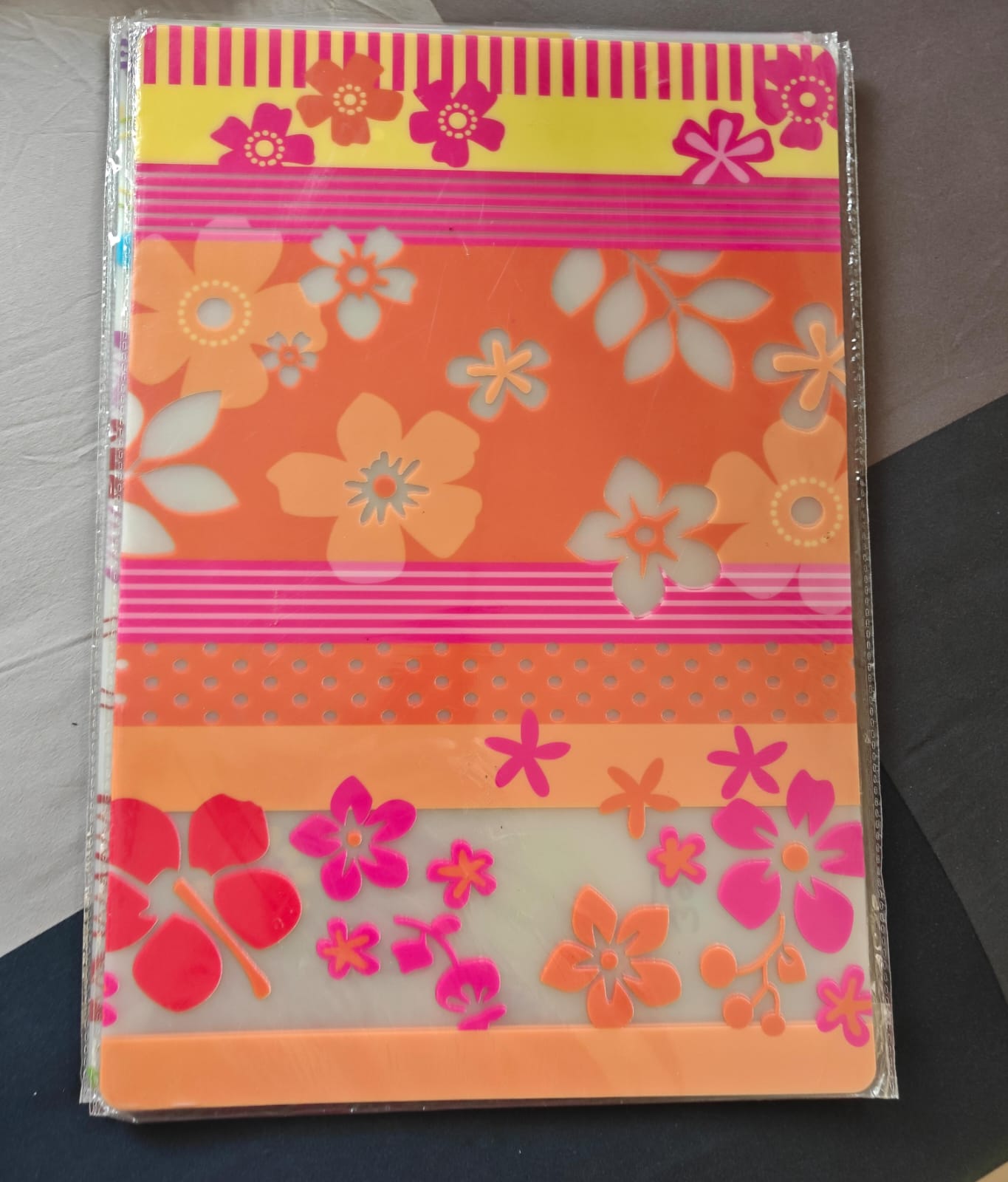 Bright Multi Use Fridge Mats |PVC Floral Refrigerator Drawer Mat | Waterproof & Stain Resistant Fridge Mat Perfect for Home & Kitchen| Set of 6 (Copy)