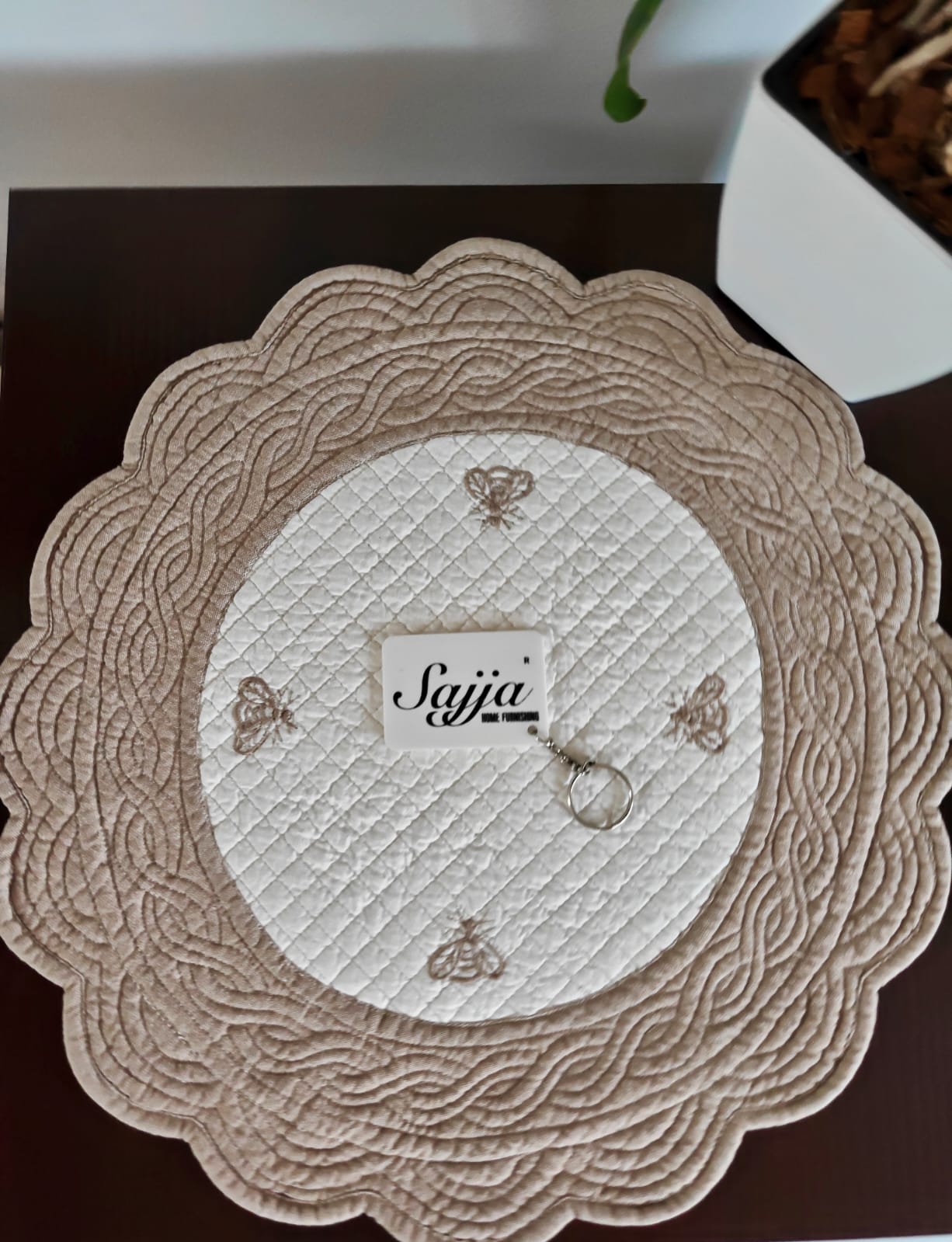 Trellis Quilted Ivory Brown Reversible Cotton Round Fabric Table Placemat Set of 2