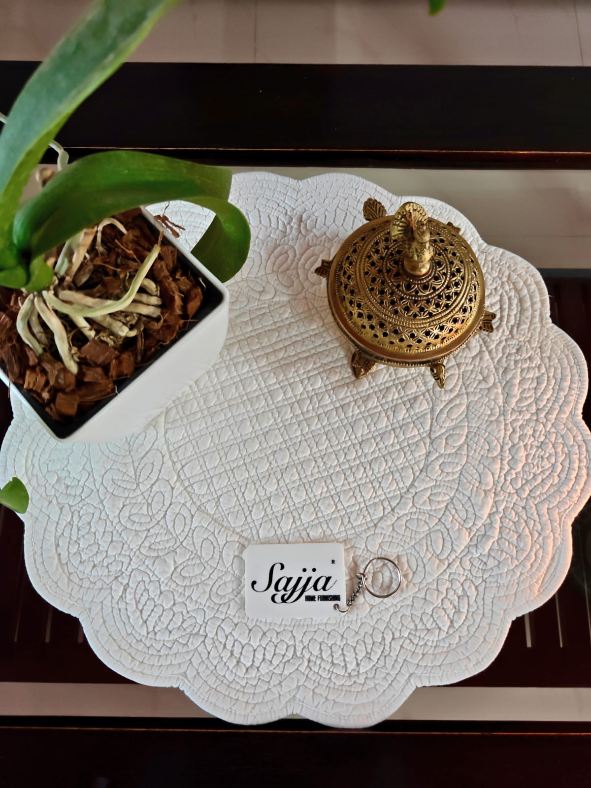 Garden of Circle Floral Cotton Round Table Fabric Decorative Quilted Placemat mat 1 piece Ivory