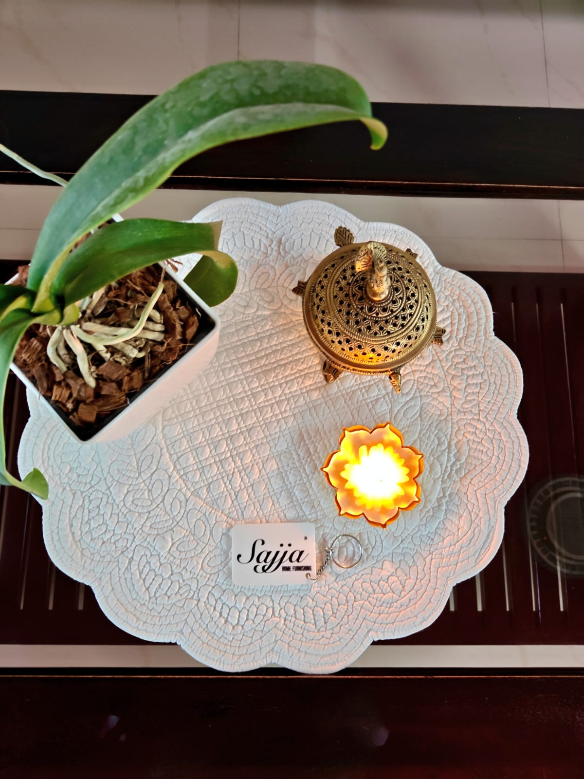 Garden of Circle Floral Cotton Round Table Fabric Decorative Quilted Placemat mat 1 piece Ivory