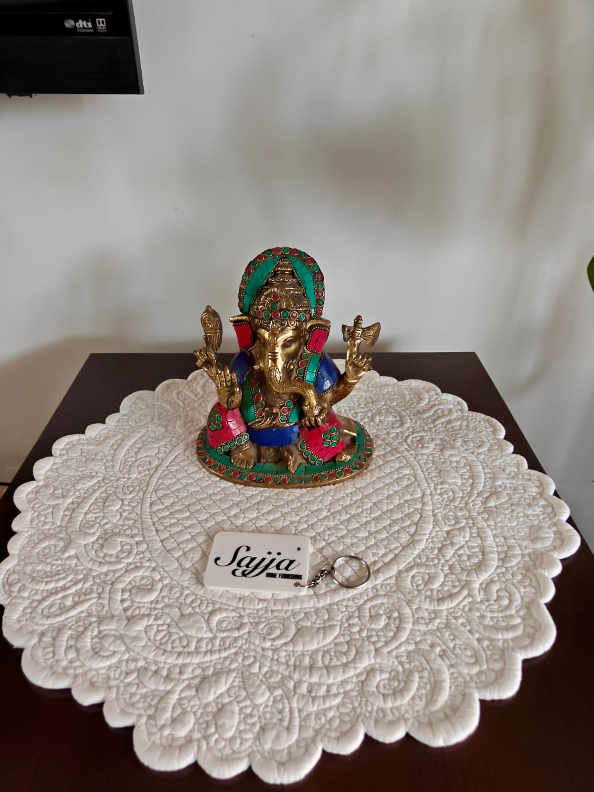 Ivory Floral Cotton Round Table Fabric Decorative Quilted Placemat mat 1 piece