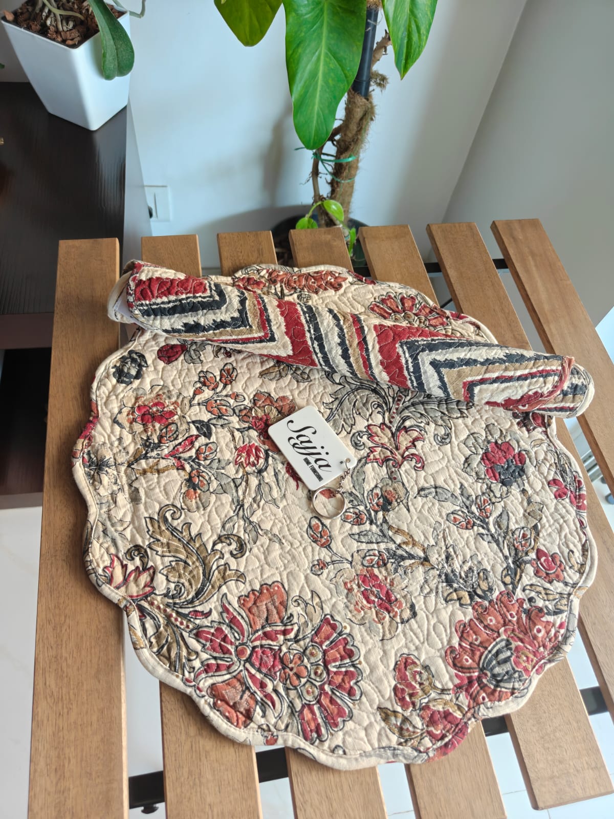 Printed Revrsible Quilted Floral Sustainable Cotton Fabric Focal Round Table Placemat Set of 2