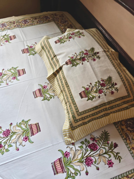 Vintage Pure Cotton Hand block Mughal Motif Brown Single Bedsheet (60x 90in)