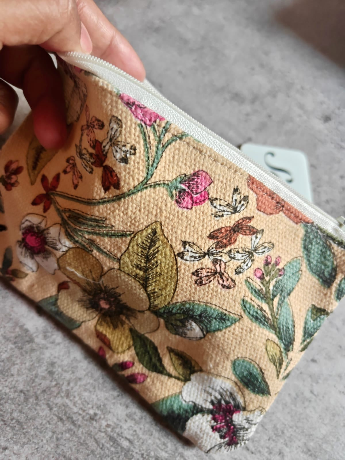 Trendy Floral Multiuse Pouch Mobile Case Cosmetic Bag Coin Pouch
