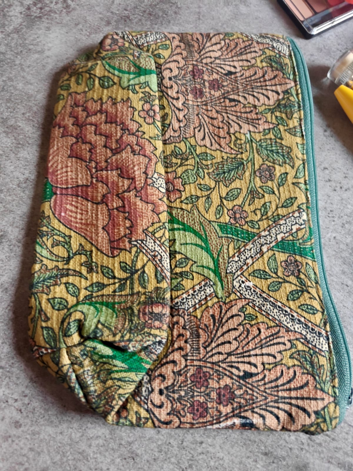 Elegant Sleek Weaved Thick Cotton Cosmetic & Toiletry Bag | Travel