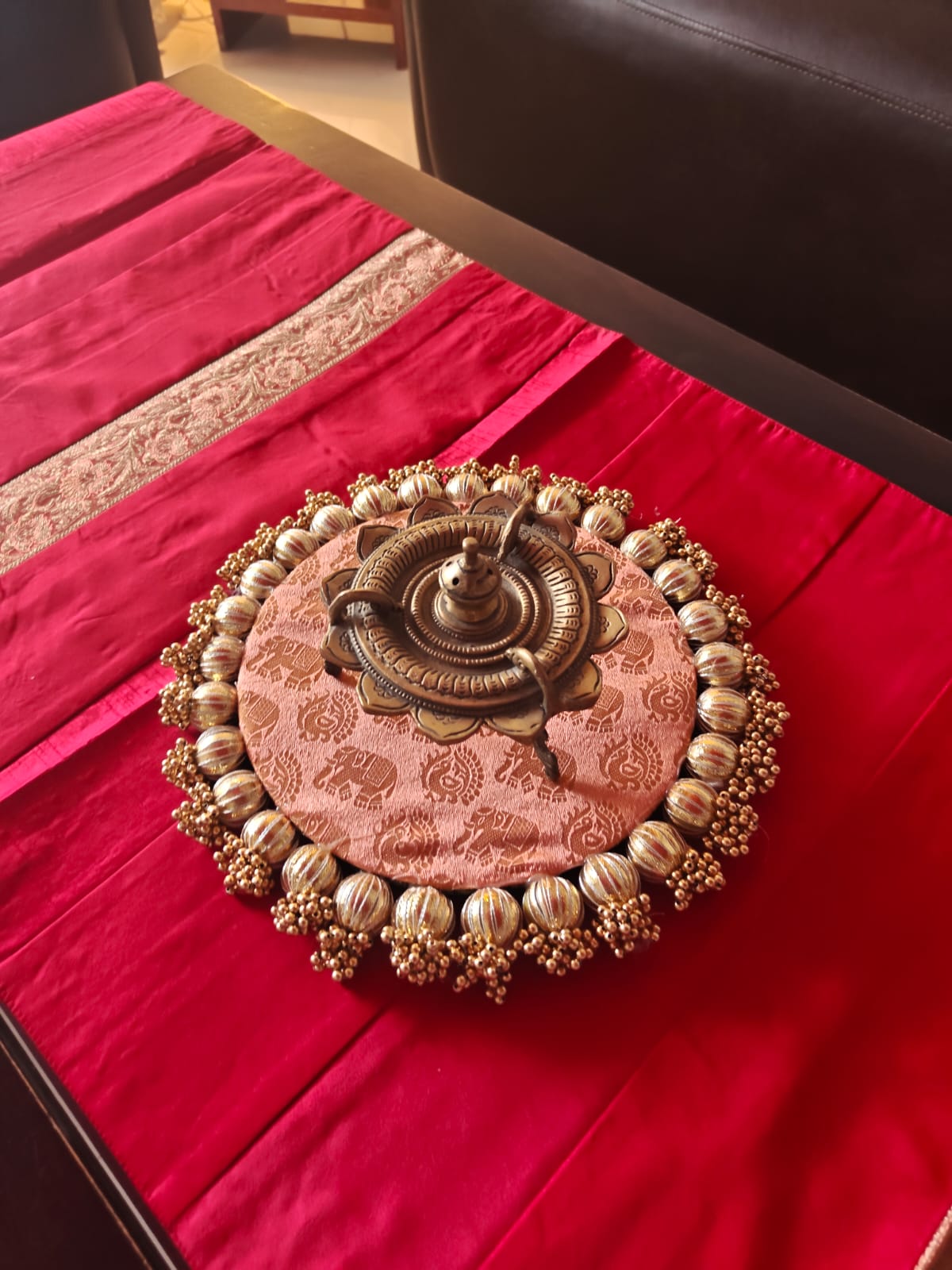 Decor Festive Mats Reversible Jhumki Platter (11 Inch) Wedding Decoration Setup, Festive Home Décor, Haldi Mehendi Setup, Table Centerpiece & Wedding Gifting Items