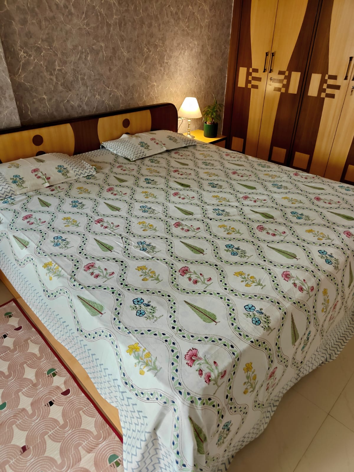 Hand Block Floral Guldasta King Cotton Bedsheets Online 108 inches x 108 inches