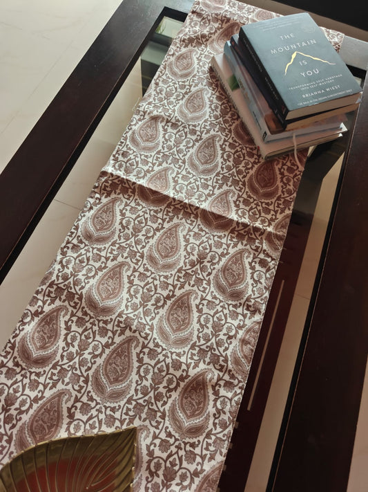 Sajja French Paisley beige Gold Elegant Silk Table Runner (12 x 72 inches)