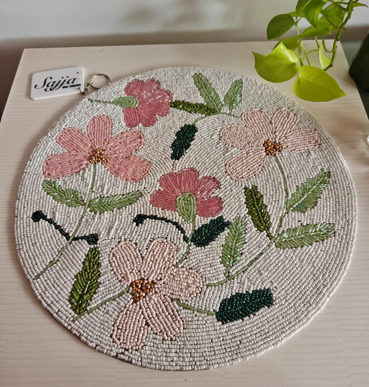 Garden of Flowers White Beads Round Floral Mat Placemat