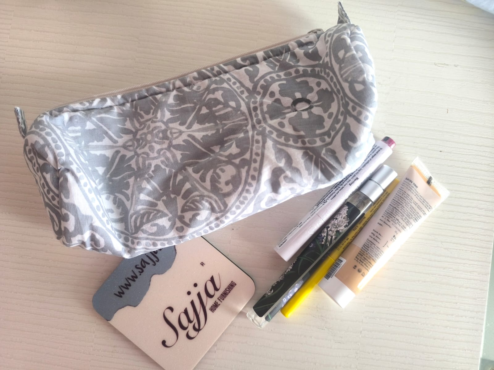 French Art Eco Friendly Cotton White Grey Multi Purpose Cosmetic Bag Round Pencil Pouch