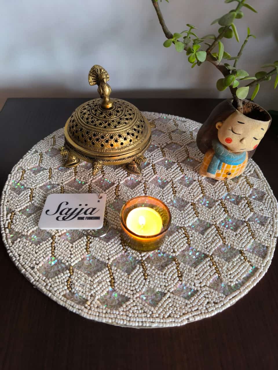 Unique Stylish Ivory Beads Sequins White Round Table Placemat Runner