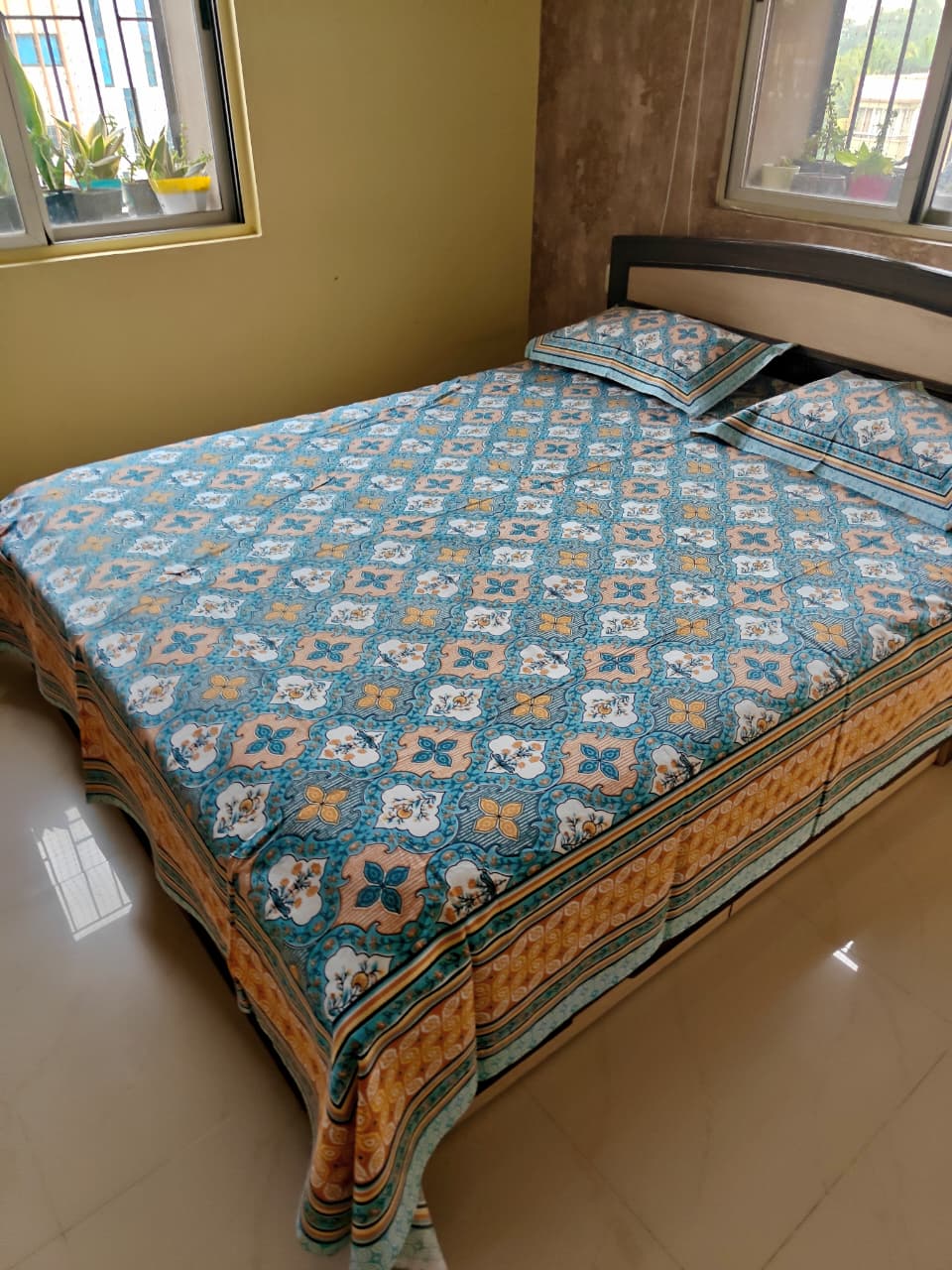 Vintage South Cotton Blue Brown Damask Pattern Double Bedsheet Queen Smaller King