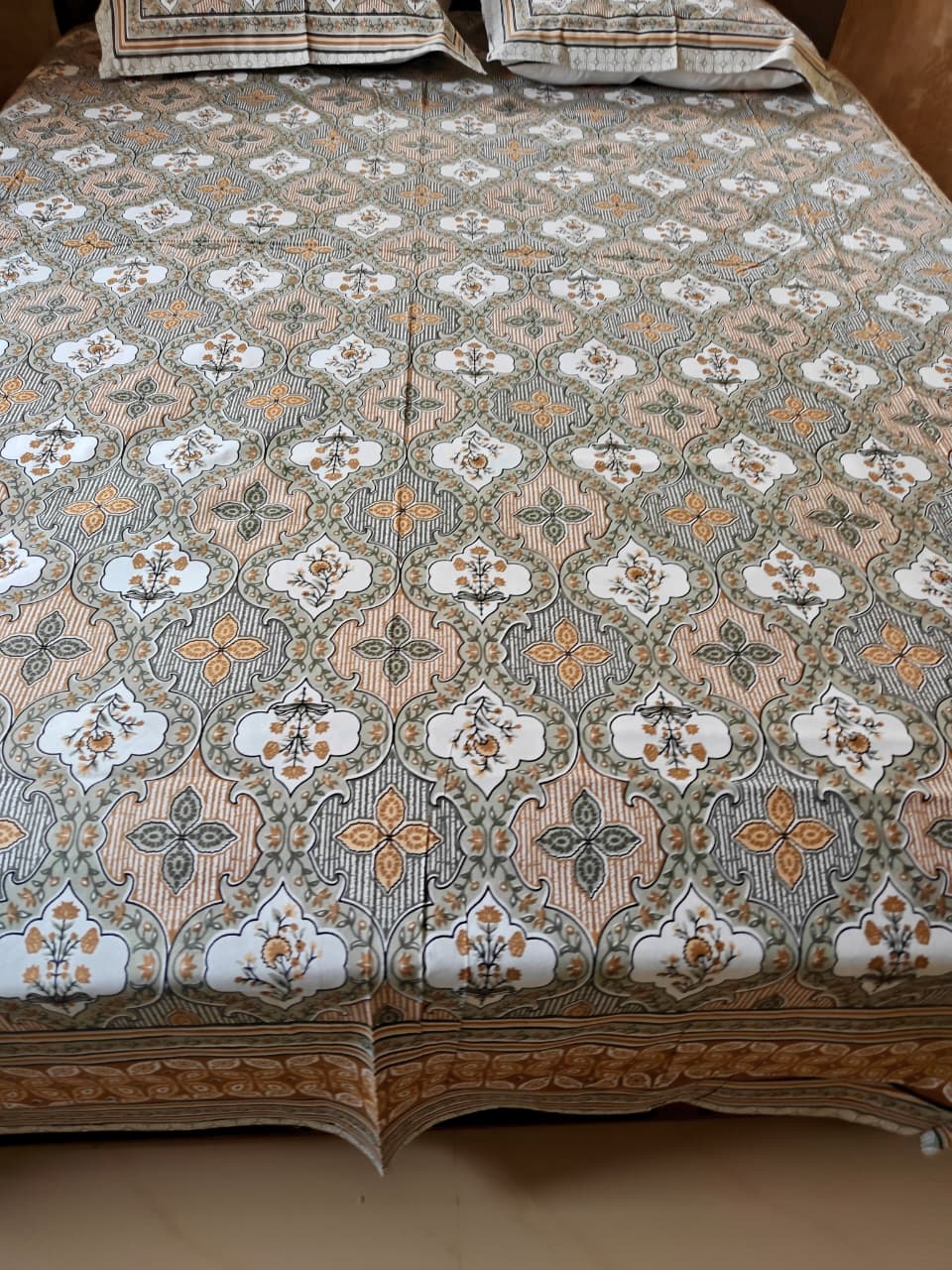 Vintage Hand block Damask Pattern Pure Cotton Double Bedsheet queen King Multicoloured