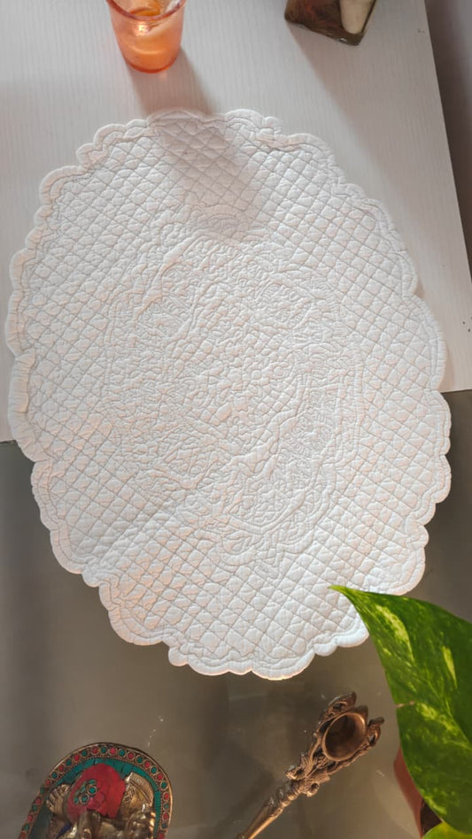 Ivory White Oval Floral Quilted Cotton Round Table Placemat Trivet