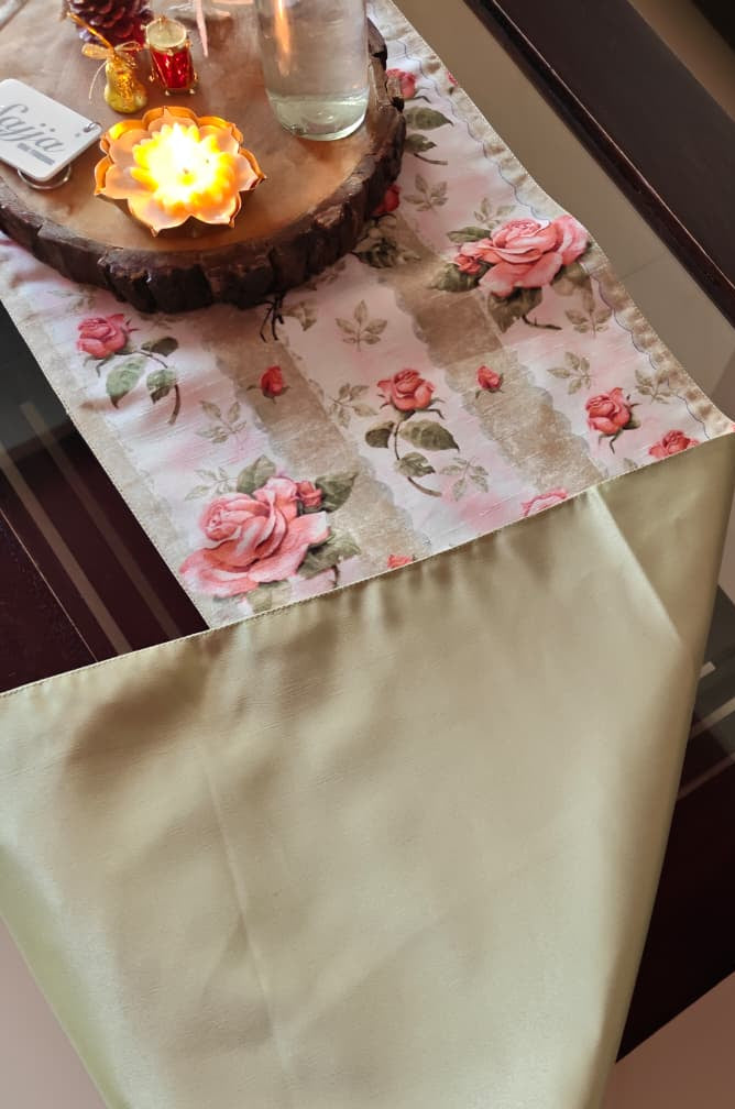 Sajja Enchanting English Rose Elegant Silk Table Runner (12 x 72 inches)