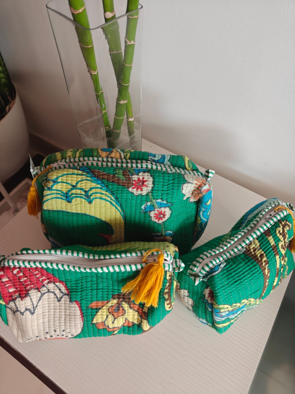 Set of 3 cosmetic bag/pouches with waterproof lining - Green floral bags