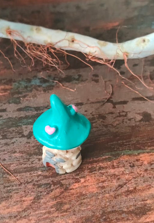 Miniature resin fairy mushroom house  Set of 1 - Sajja Garden Nursery