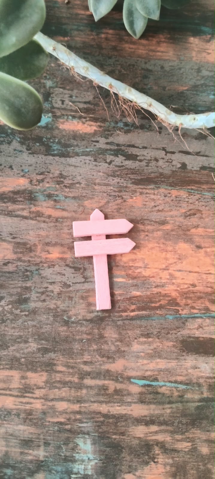 Miniature Pink Wooden Direction Sign  Set of 1 -Sajja Garden Nursery