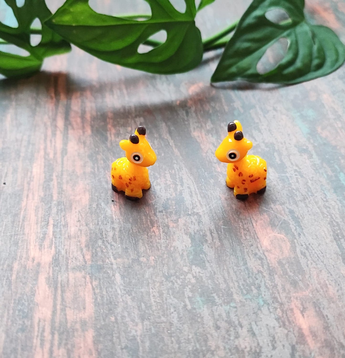 Miniature Polyresin Yellow Giraffe Set of 2 - Sajja Garden Nursery