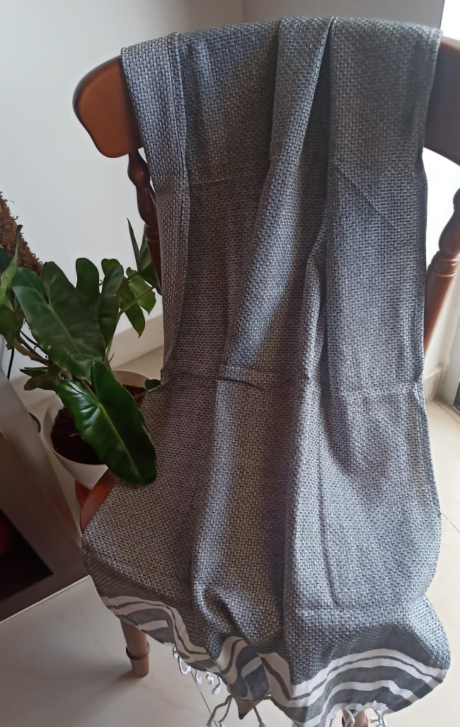 Sajja Cotton Weaved Bath Towel Grey Online